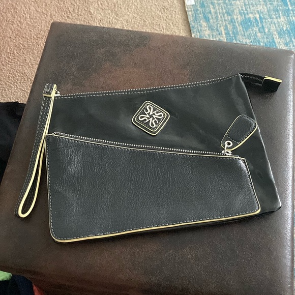 Vera Wang leather and patented leather clutch purse  gently used - Picture 2 of 12